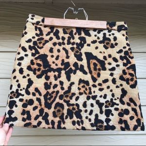 🌷TOPSHOP🌷 Leopard Print Mini Skirt Like New!